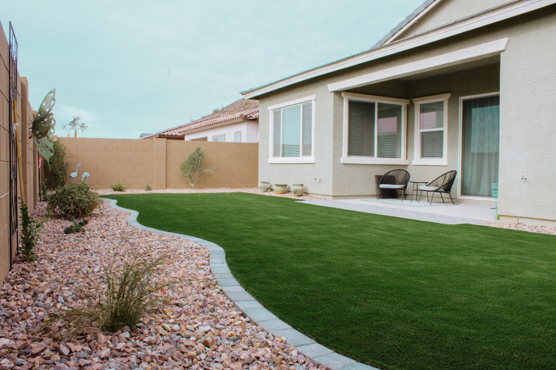 Sculpted Lawn & Borders